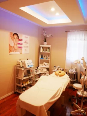 Oksana's European Skin Care Spa, Wax, Facial, Manicure and Pedicure, New York City - Photo 5