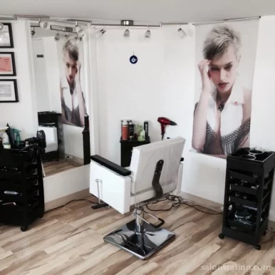Phoenix hair studio, New York City - Photo 1