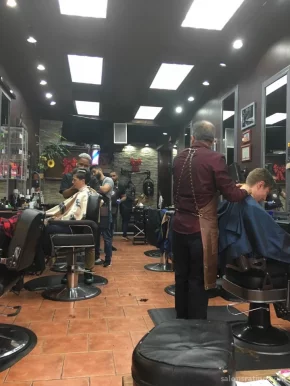 HeadQuarters: Salon Unisex & Barbershop, New York City - Photo 6