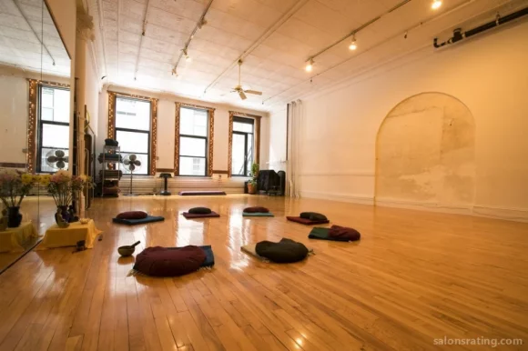 Thai Massage Sacred Bodywork, New York City - Photo 6