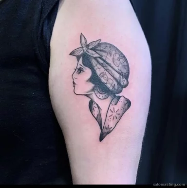 Magpie Tattoo, New York City - Photo 4