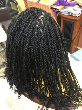 Lisa African Hair Braiding, New York City - Photo 3