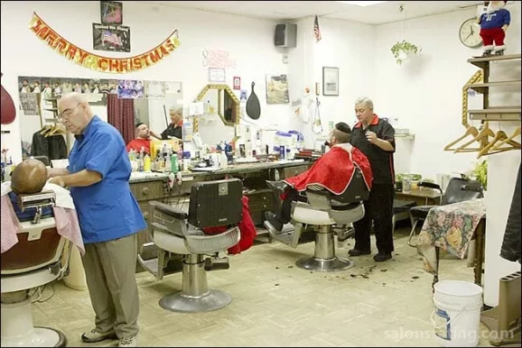 Royal Barber Shop, New York City - Photo 1