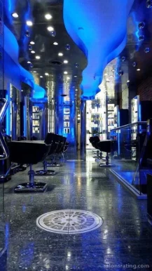 Oxigeno Barber Shop, New York City - Photo 6
