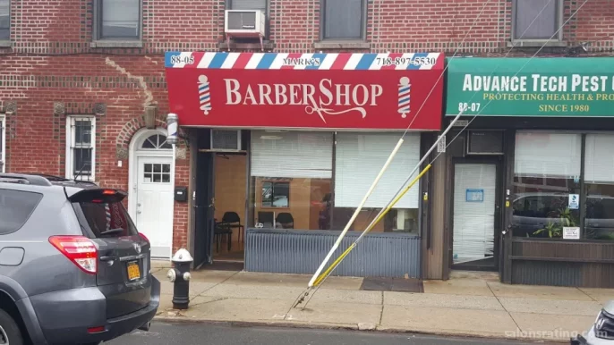 Mark's Barber Shop, New York City - Photo 6