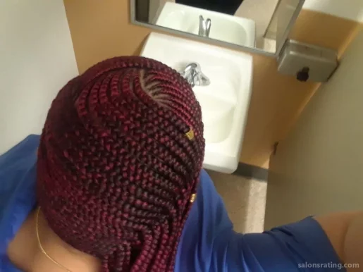 Diouma's Senegalese Hair Braiding salon, Oakland - Photo 6