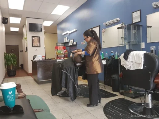 Flores Barber Shop, Ontario - Photo 3