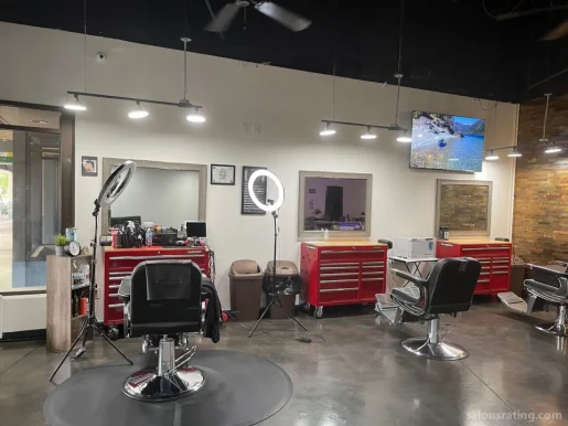 Barbershop, Salon and Lounge bar, Orlando - Photo 2