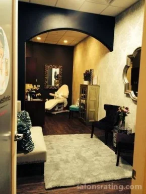 Phenix Salon Suites of Oxnard, Oxnard - Photo 2