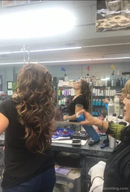 Super Hair Salon, Pasadena - Photo 3