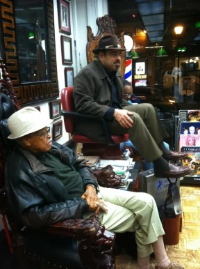 Maxamillion's Gentlemen's Quarters Barber Parlor, Philadelphia - Photo 4