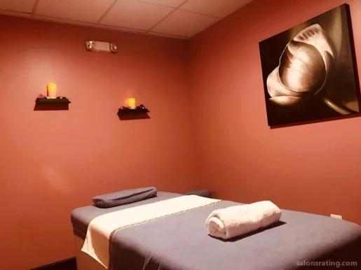 Healing Stone Massage, Philadelphia - Photo 2