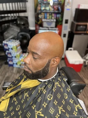 Dame The Barber /Hair Connections Barbershop & Beauty Salon, Philadelphia - Photo 3