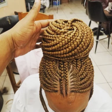 Rama's Touch African Braiding salon, Philadelphia - Photo 1