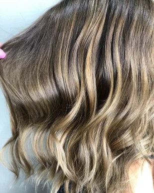 Lauren Massahos Hair, Phoenix - Photo 2