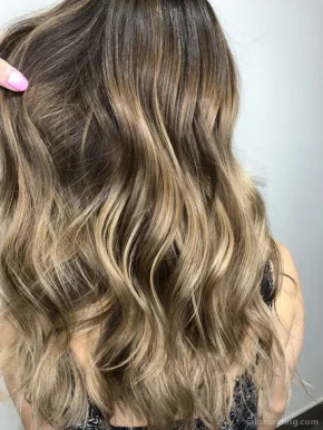 Lauren Massahos Hair, Phoenix - Photo 5