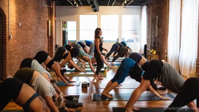 The Om Lounge Yoga & Wellness, Pittsburgh - Photo 2