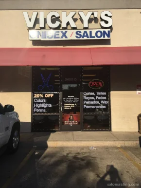 Vicki's Unisex Salon, Plano - 