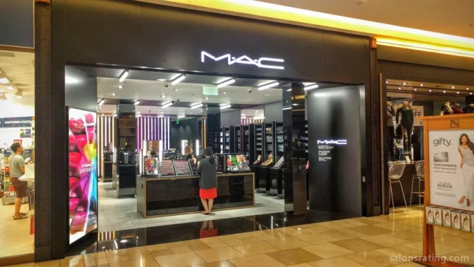 MAC Cosmetics, Plano - Photo 2