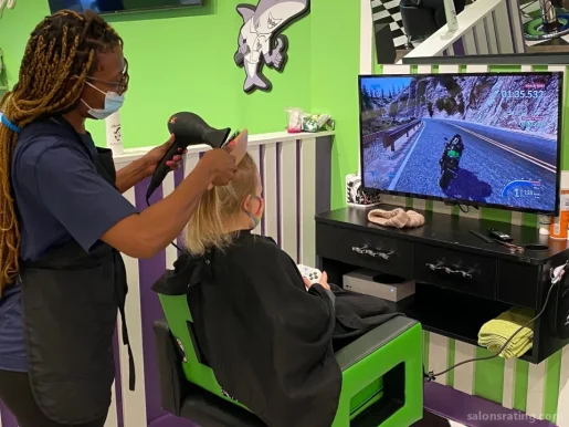 Sharkey's Cuts for Kids-N Raleigh, Raleigh - Photo 4