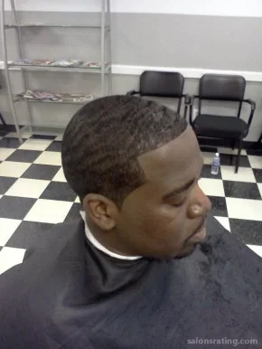 Platinum Plus Barber Shop, Raleigh - Photo 3