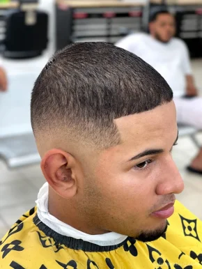 Dominican barber shop 2, Richardson - Photo 1