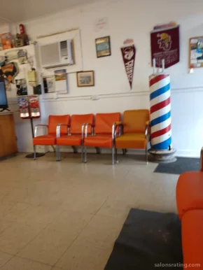 Look's Barber Shop, San Antonio - Photo 1