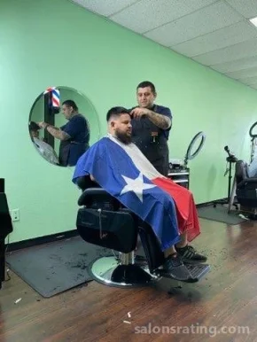Loco Love Classic Barbershop, San Antonio - Photo 2