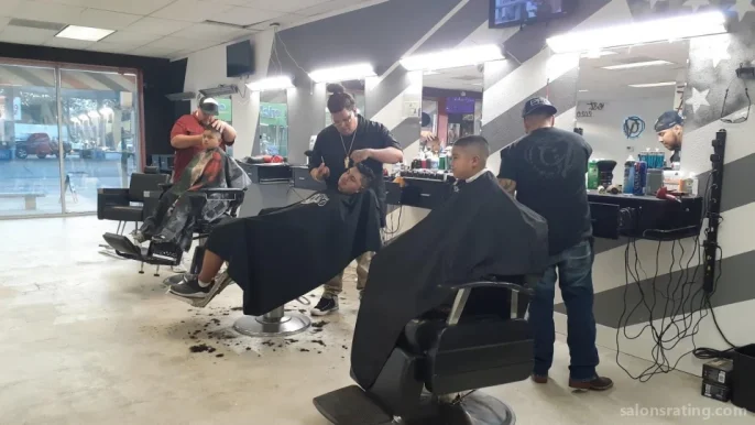 El Viejo Barbershop, San Antonio - Photo 3