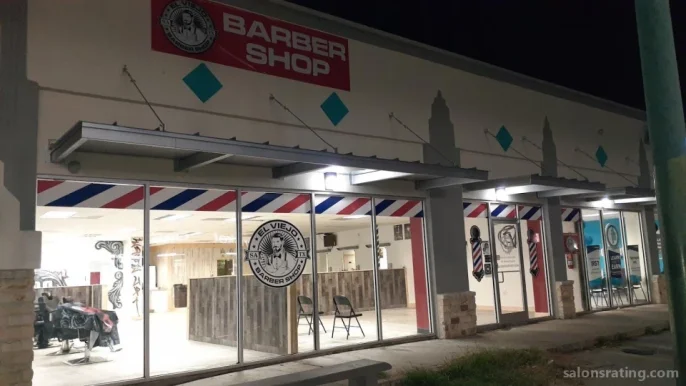 El Viejo Barbershop, San Antonio - Photo 2