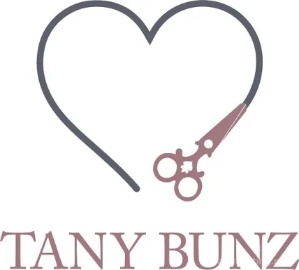 Love Tany Bunz, San Diego - Photo 2
