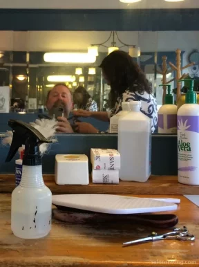 May’s Barbershop, San Francisco - Photo 3