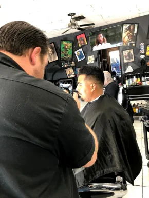 Affiliated barbershop, Santa Ana - Photo 2