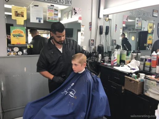 Cuts Unlimited Barber Shop, Santa Maria - Photo 3