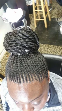 Elegance African Hair Braiding, Savannah - Photo 2