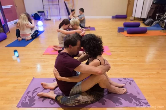 Hopelandic Yoga and Healing Room, Seattle - Photo 5