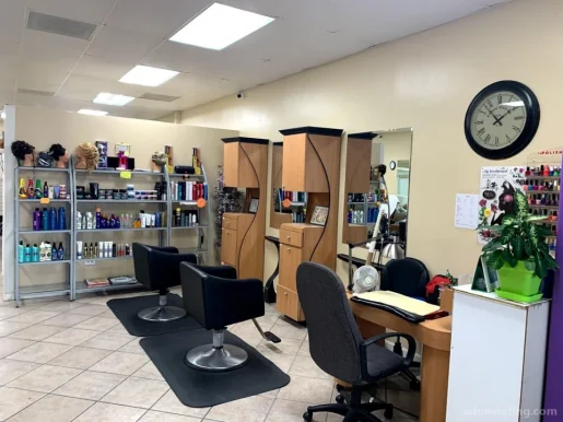 Golden Touch Beauty Salon, Simi Valley - Photo 1