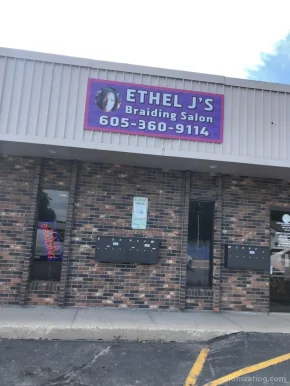 Ethel’s J Braiding Salon N Beauty Supply, Sioux Falls - Photo 3