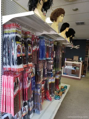 Nuneh Beauty Supply, Boutique & Hair Salon, Sioux Falls - Photo 3
