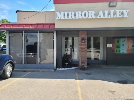 Mirror Alley Hair Studio, South Bend - Photo 2