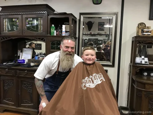 Indy’s Barbershop, Spokane - Photo 7