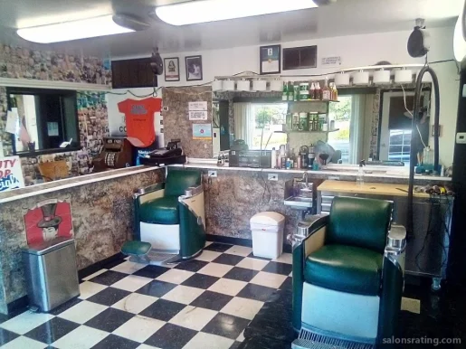 Dan's Barber Shop, Spokane - Photo 4