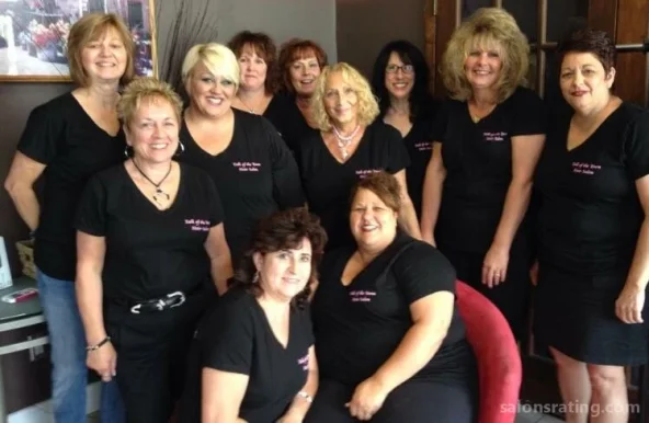 Talk of the Town Hair Salon, Sterling Heights - Photo 3