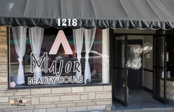 Major Beauty House, St. Louis - Photo 3