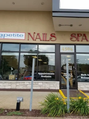 La Petite Nail Spa, St. Louis - Photo 3