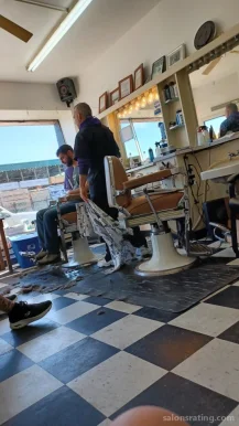 Jon's Barber Shop, Tacoma - Photo 3