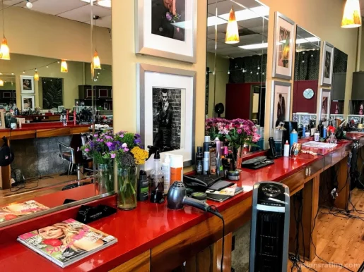 Toppers Salon, Tallahassee - Photo 3