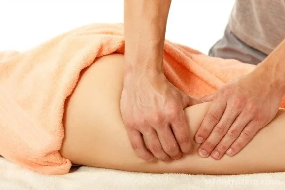 Gold Massage Therapist - 700 Hour Program, Thousand Oaks - Photo 1