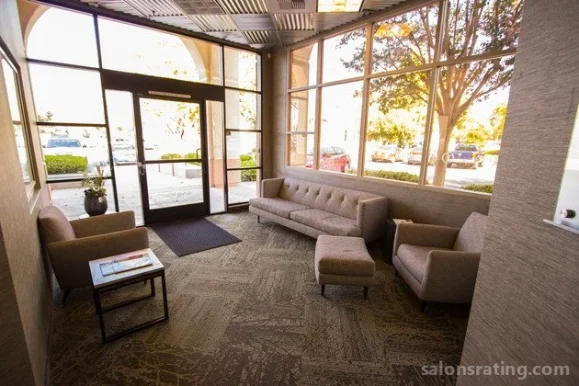 Sola Salon Studios, Thousand Oaks - Photo 8