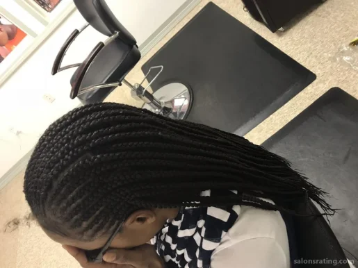 Touba African hair braiding, Toledo - Photo 3